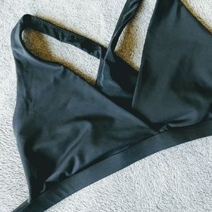 Fabletics Crossover Bra